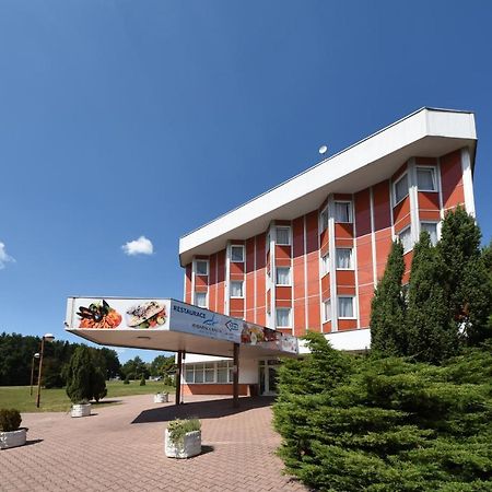 Hotel Regent Horni Branna Bagian luar foto