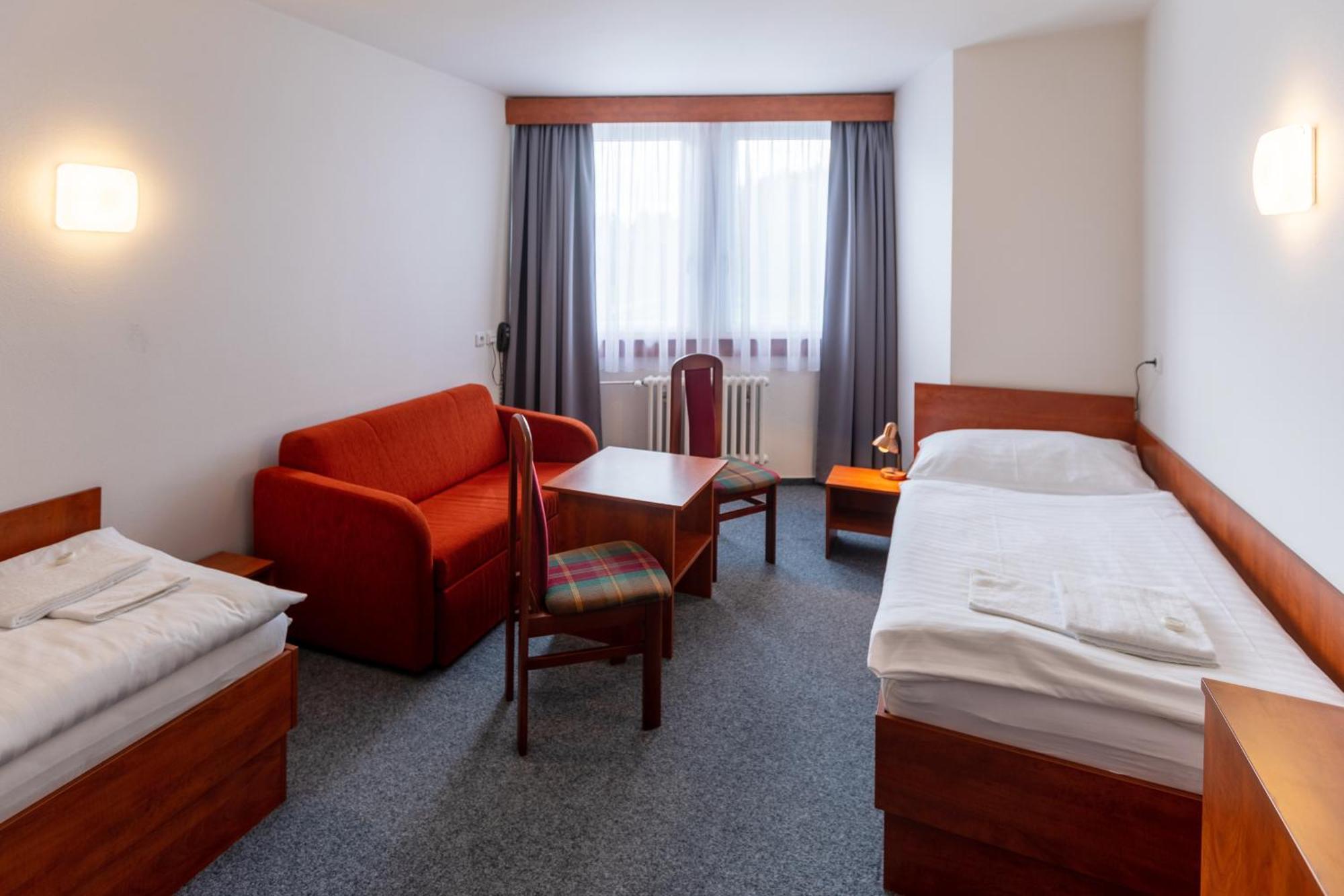 Hotel Regent Horni Branna Bagian luar foto